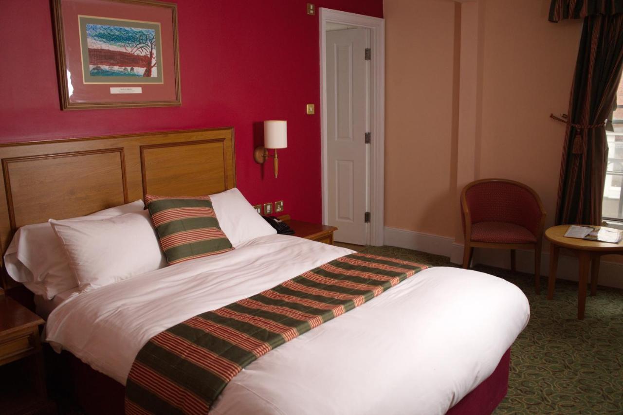 The Catherine Wheel Wetherspoon Hotel Χένλεϊ ον Τέιμς Εξωτερικό φωτογραφία
